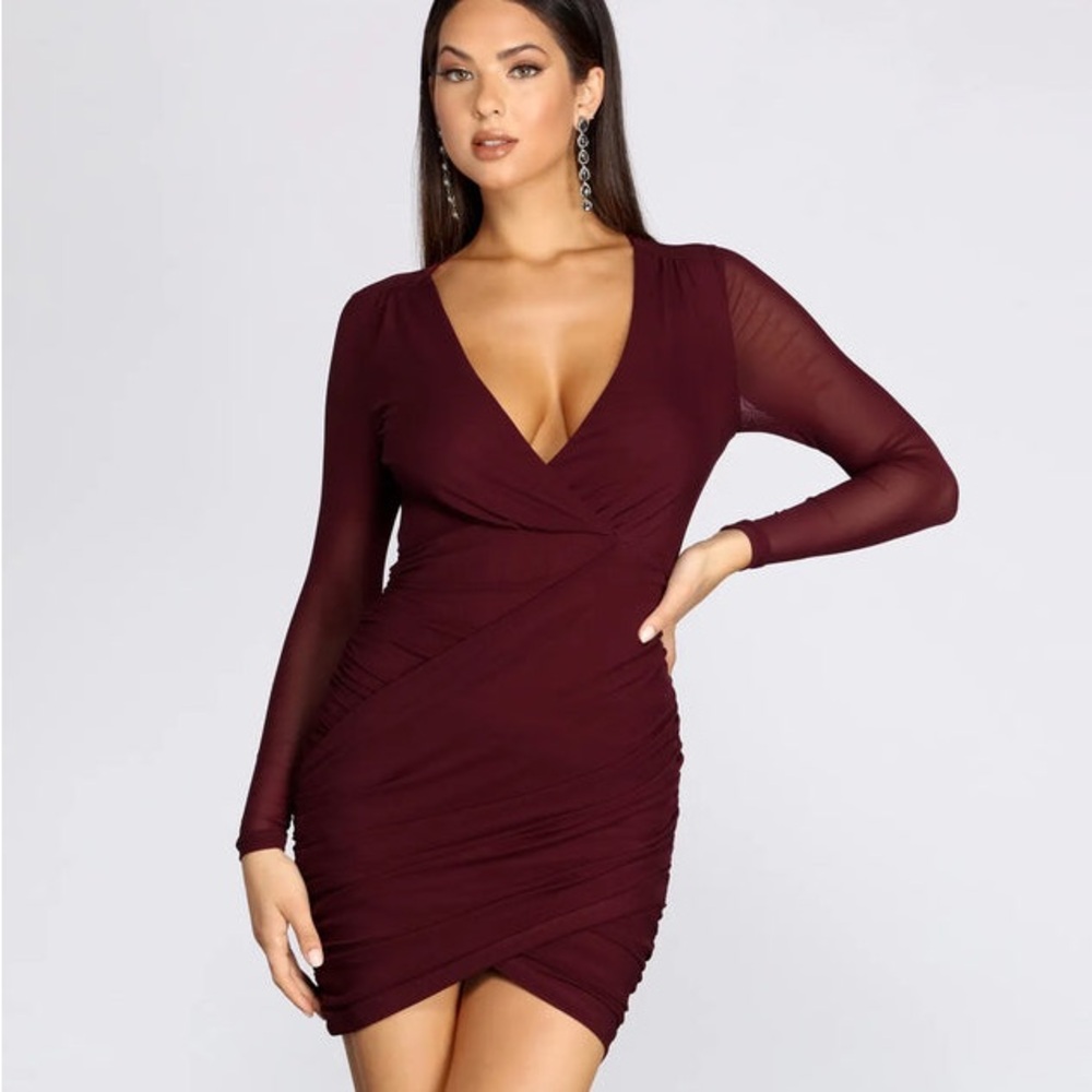Windsor Burgundy Bodycon Long Sleeve Dress Homecoming Spring Formal Dance